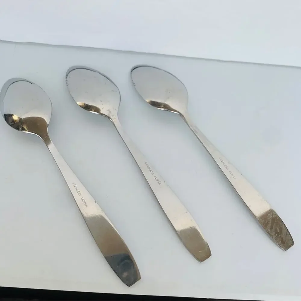 Vintage Grapefruit Spoons Serrated Edges